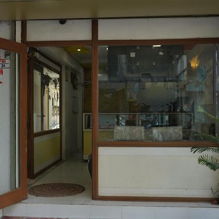 Hotel Krishna アーメダバード エクステリア 写真