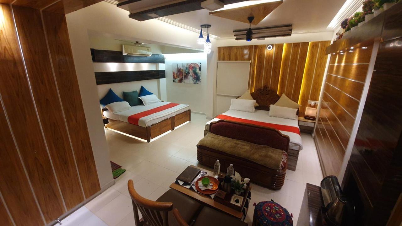 Hotel Krishna アーメダバード エクステリア 写真