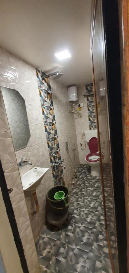 Hotel Krishna アーメダバード エクステリア 写真