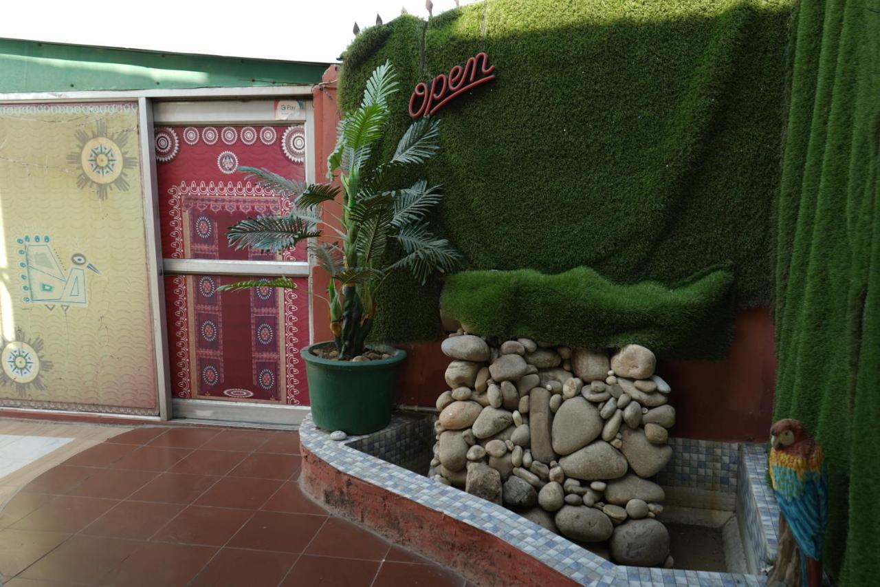 Hotel Krishna アーメダバード エクステリア 写真