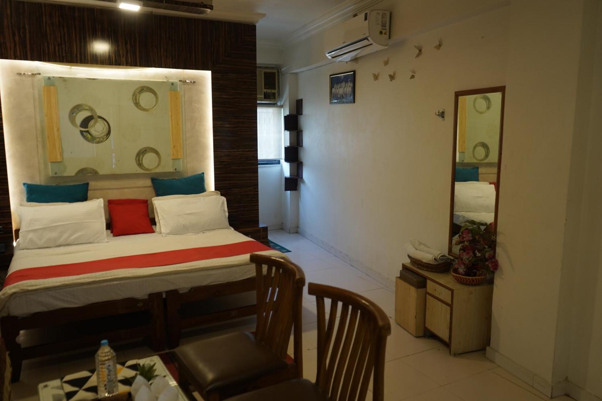 Hotel Krishna アーメダバード エクステリア 写真